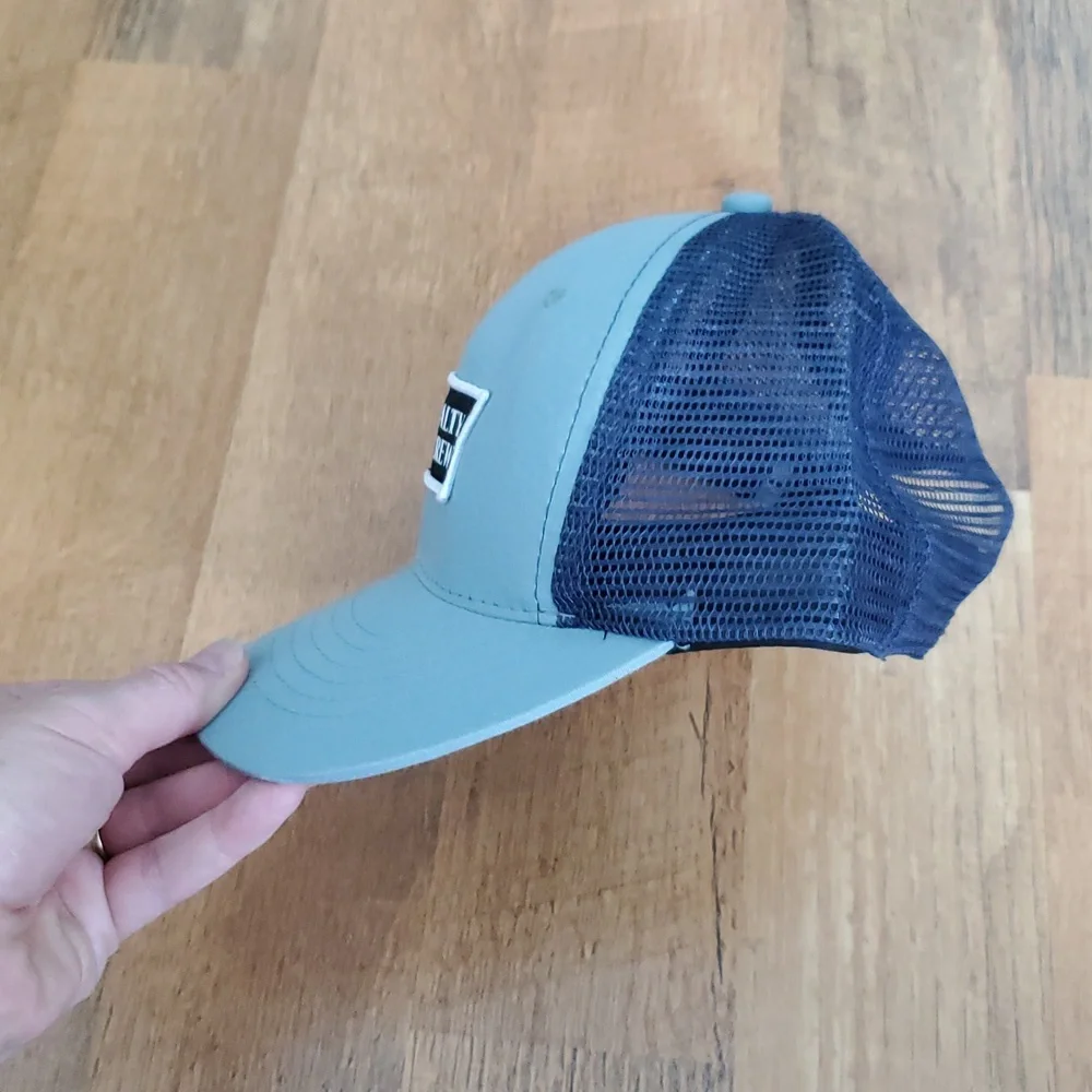 Salty Crew Pinnacle‎ 2 Blue and Navy Trucker Baseball Hat Unisex